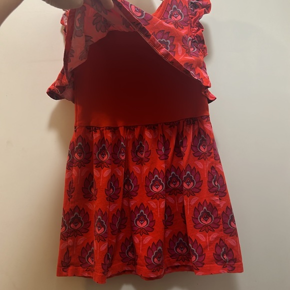 Tea dress with beautiful henna style print design. Top part overlays size 4 - Picture 3 of 6
